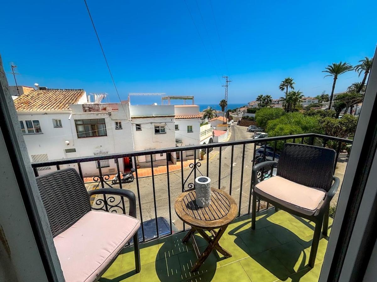 A2407 Charming Townhouse With Sea Views And Pool Nerja