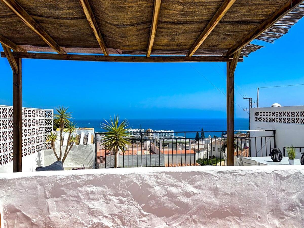 A2407 Charming Townhouse With Sea Views And Pool Holiday home *